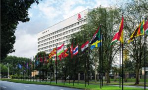 Het Marriott Hotel in Den Haag, waar The Hague Bridge Experience 2017 zou worden gehouden (SBS)